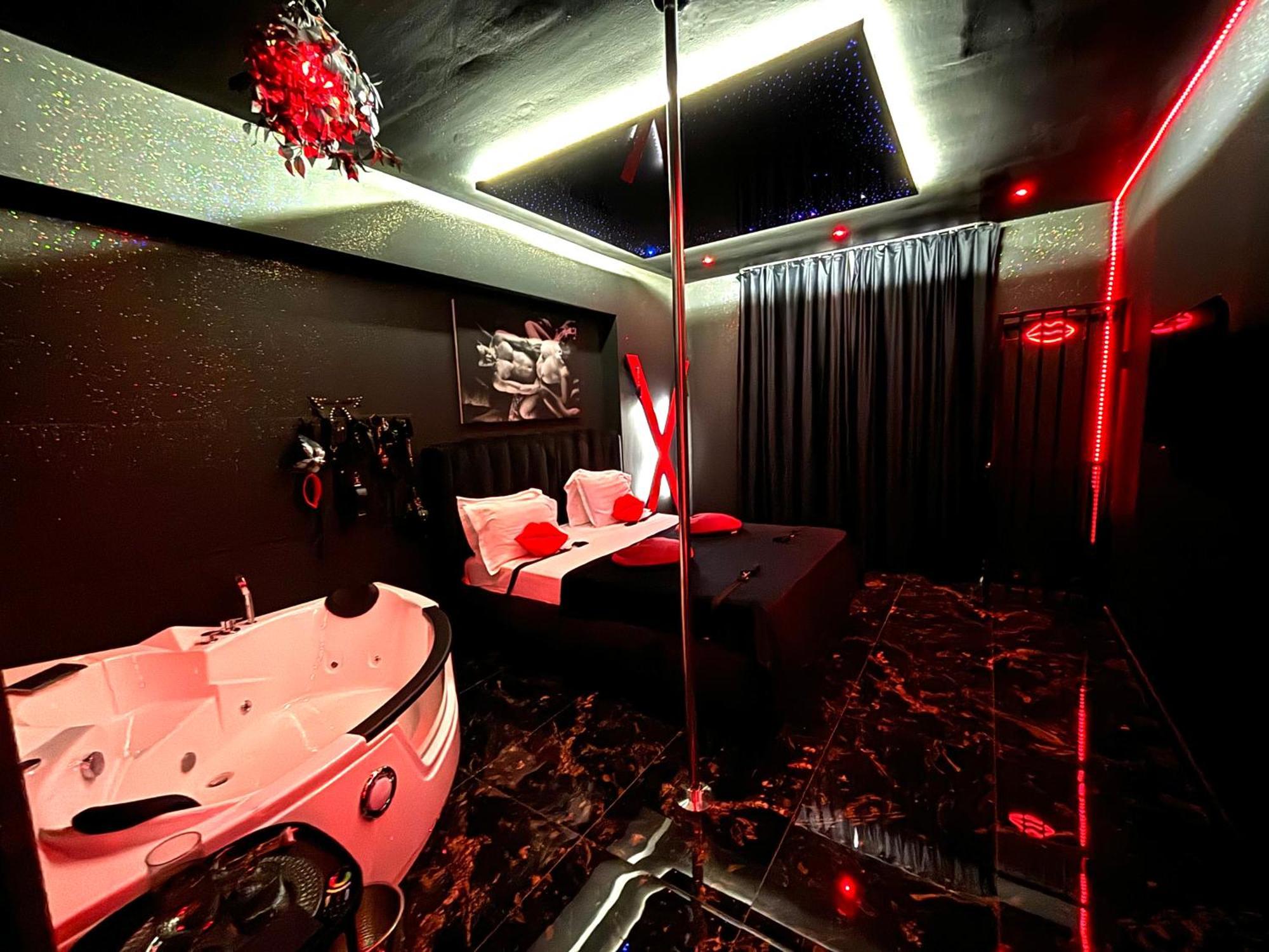 Romeo Nights - Love Rooms - Adults Only Bukarest Exteriör bild
