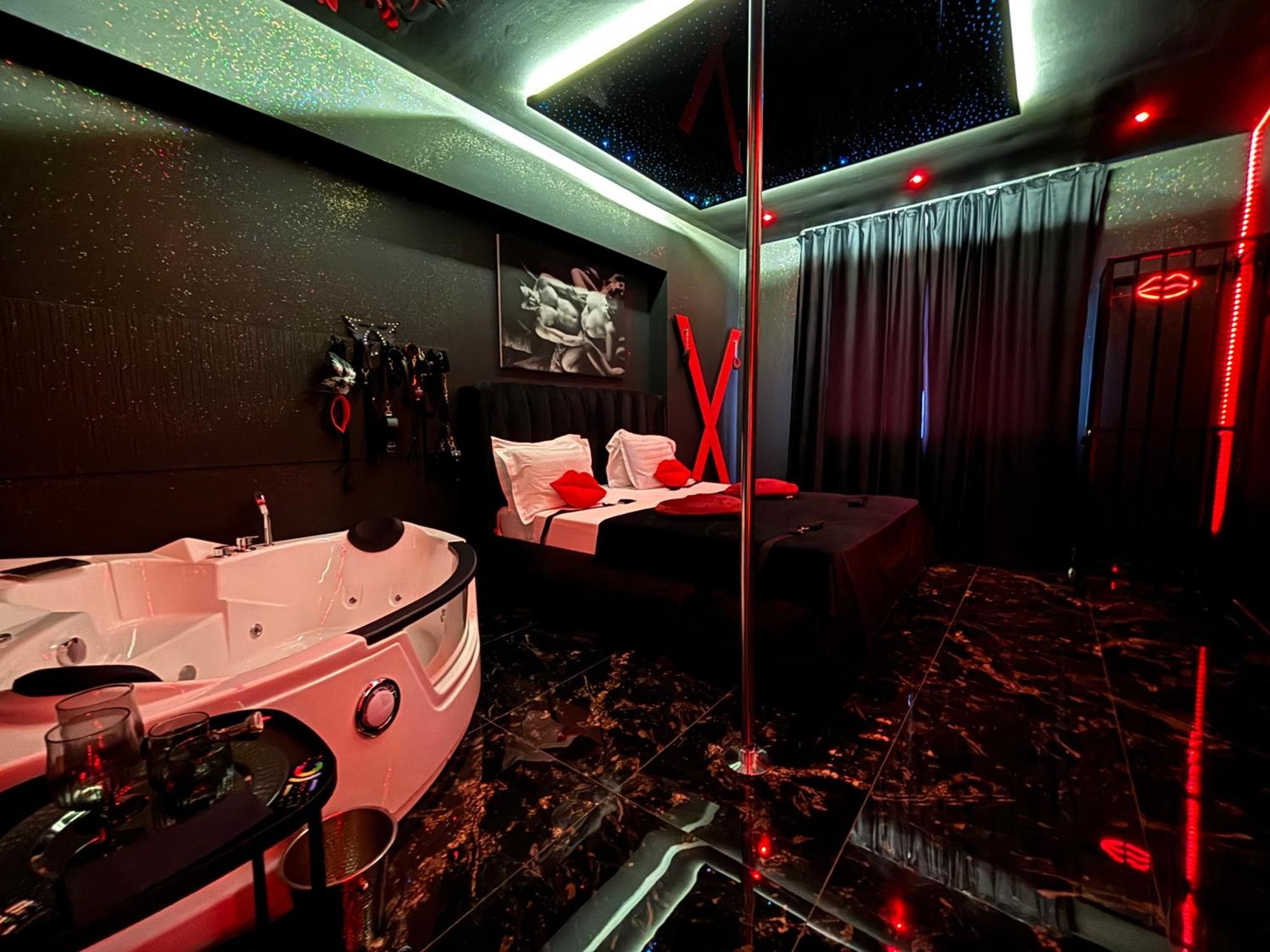 Romeo Nights - Love Rooms - Adults Only Bukarest Exteriör bild