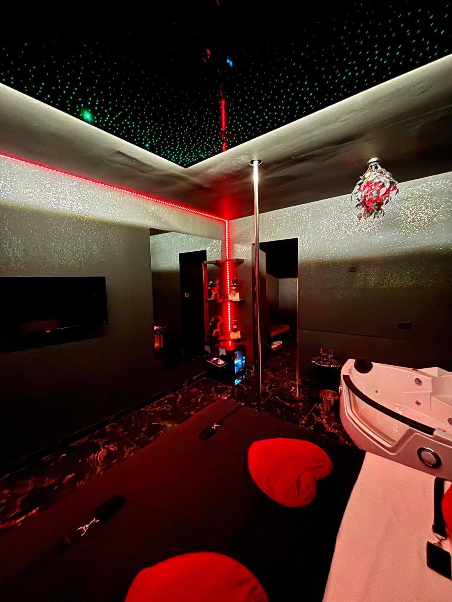 Romeo Nights - Love Rooms - Adults Only Bukarest Exteriör bild